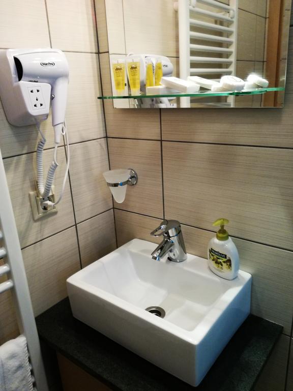 Edem Suites Marathopoli Buitenkant foto