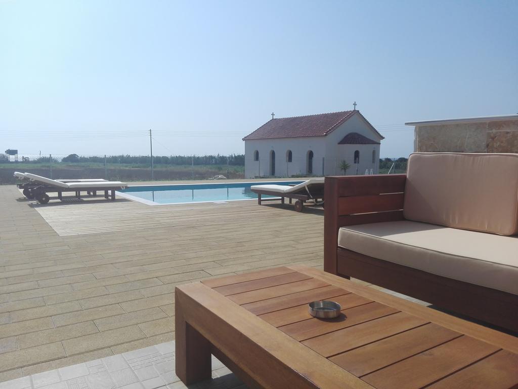 Edem Suites Marathopoli Buitenkant foto